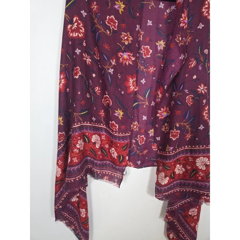 Old Navy Womens Red Floral Scarf Fringe Wrap 71x32 Polyester Knit Lightweight